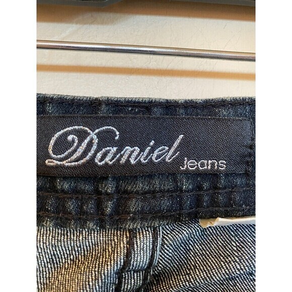 DANIELS 5 POCKET STRETCH JEANS - RHINESTONE RIVETS- 7/8 MSRP $56.00 RN:118673 - Picture 4 of 5